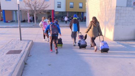 Salud Pública pide a los padres que no lleven a sus hijos a clase si presentan síntomas de enfermedades respiratorias