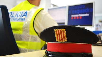 La Policía Científica trabaja para esclarecer los hechos en el domicilio, donde se ha registrado una fuerte concentración de gas./ Europa Press