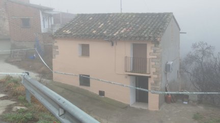 La casa donde reside el matrimonio, en Ontiñena (Huesca), ha sido precintada por la Guardia Civil.
