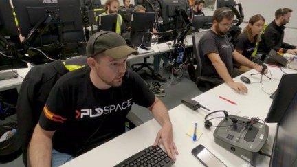 Trabajadores de PLD Space.