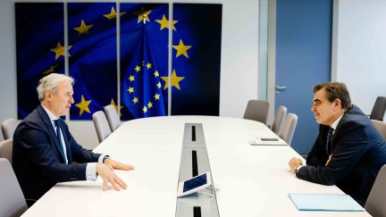 El presidente de Aragón, Jorge Azcón, reunido con el vicepresidente de la Comisión Europea. / Gobierno de Aragón. Eduardo Ezequiel