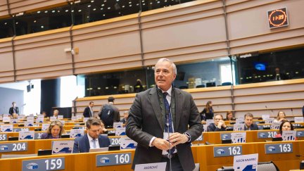 El presidente de Aragón durante su intervención en el pleno del Parlamento Europeo. / Gobierno de Aragón. Eduardo Ezequiel