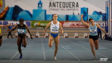 Elena Guiu durante la carrea de este sábado.