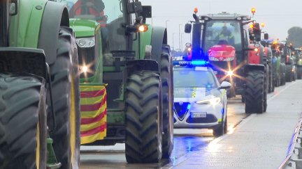300 tractores circulando por la N-330 este viernes.
