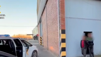 La Guardia Civil detiene a los presuntos autores de cinco robos en diferentes empresas de Fraga. / Guardia Civil