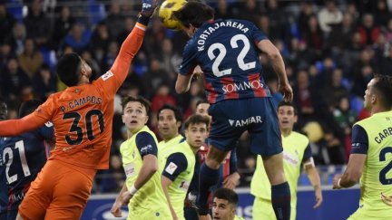 Kortajarena, durante el último encuentro ante el Amorebieta.
