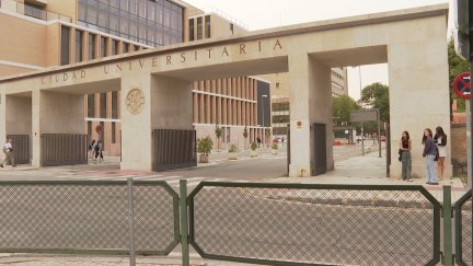 La Universidad de Zaragoza también ofrece siete másteres de carácter habilitante necesarios para el ejercicio de profesiones reguladas.