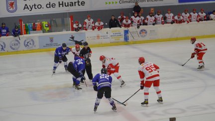 Lance de un partido del Club Hielo Jaca. Foto: CH Jaca