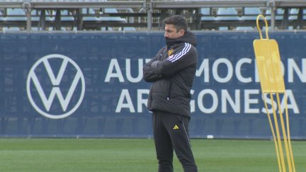 Julio Velázquez, durante el entrenamiento de este lunes en la Ciudad Deportiva.