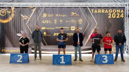 Santiago Martínez, a la derecha del todo, se hizo con el bronce en su categoría.