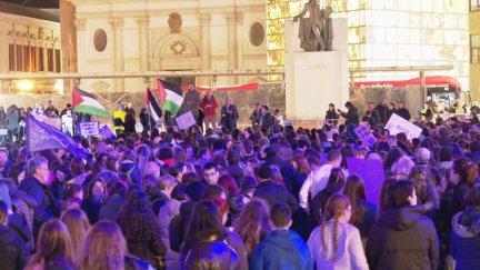 La marcha feminista de Zaragoza, a su llegada a la plaza del Pilar.
