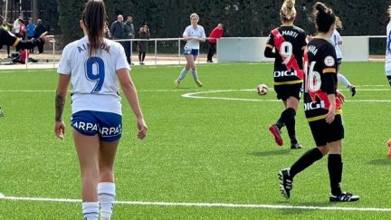 Imagen del encuentro entre el Zaragzoa CFF y el Rayo Vallecano.