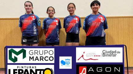 Equipo del ACR Binéfar 77 de Primera Nacional femenina.