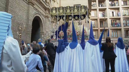 Salida de la Cofradía de la Humlidad de Zaragoza.