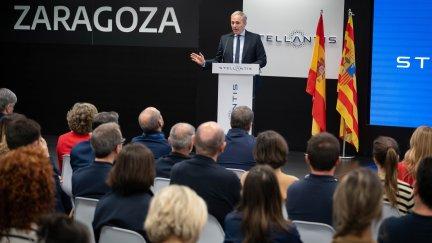 El presidente de Aragón durante su visita a la planta de Stellantis en Figueruelas. / Gobierno de Aragón. Fabián Simón