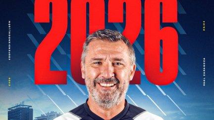 Emilio Larraz ha renovado como técnico del Deportivo Aragón por tres temporadas.