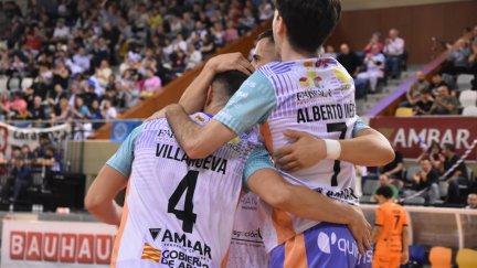 Imagen de la celebración de un gol del Wanapix Sala 10 Zaragoza.