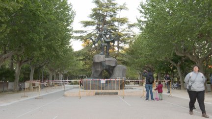 Monumento a los Reyes de Aragón en el parque Miguel Servet de Huesca.