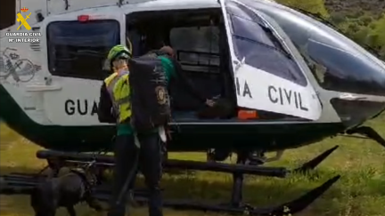 Agentes del operativo de búsqueda del fugitivo. / Guardia Civil