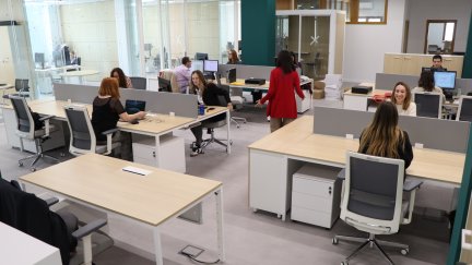 Los trabajadores de la Cámara han comenzando a instalarse en el edificio. | Cámara de Comercio
