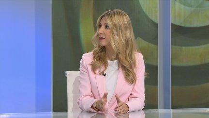 Mar Vaquero en el plató de Buenos Días de Aragón TV.