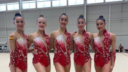 Inés Bergua junto con sus compañeras de Selección.