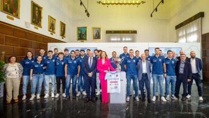 Una imagen de la recepción en el Ayuntamiento que ha tenido lugar este lunes.