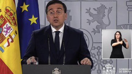 Declaración institucional este domingo del ministro de Asuntos Exteriores, Unión Europea y Cooperación, José Manuel Albares. / EFE