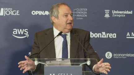 El ministro Jordi Hereu durante su intervención en el Foro Sella.