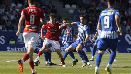 Un momento del partido en Ponferrada