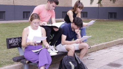 Estudiantes en las pruebas de la EVaU. / Universidad de Zaragoza