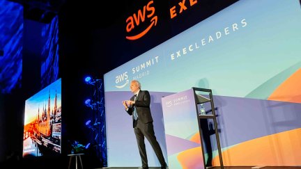 El presidente de Aragón, Jorge Azcón, participa en el AWS SUMMIT 2024. / Gobierno de Aragón