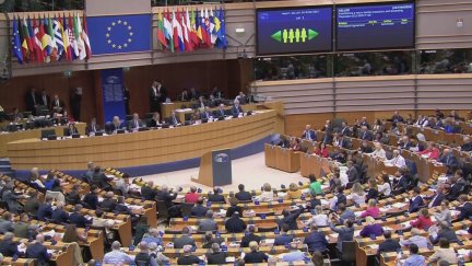 Los 705 europarlamentarios debaten, elaboran y aprueban leyes que llegan a todos los rincones de una Europa.