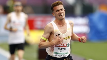 Carlos Mayo, al cruzar la línea de meta en Roma.