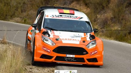 Adrián Lecha y Belén Maniega, durante un tramo del 34 Rallye La Cerámica.