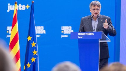 El expresidente de la Generalitat, Carles Puigdemont, en un acto de campaña de las elecciones euorpeas. / Junts