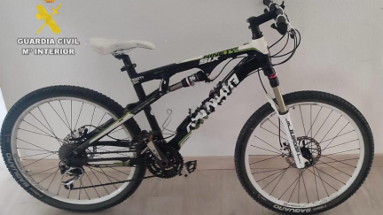 Una de las bicicletas recuperadas en la operación. / Guardia Civil Huesca