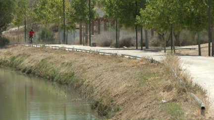 La conexión ha incorporado itinerarios plenamente accesibles y se ha instalado alumbrado público con tecnología led.