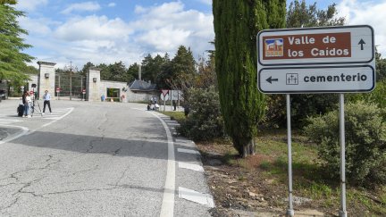 Entrada al Valle de Cuelgamuros, en Madrid. / Europa press