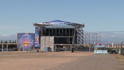 Estado del escenario del Festival Zuera Sound este domingo. / Aragón TV