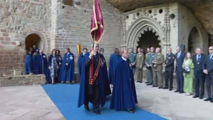 Acto he investidura de nuevos miembros de la Hermandad de San Juan de la Peña. / Aragón TV