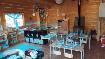 Interior de la escuela de Caneto. / Europa Press