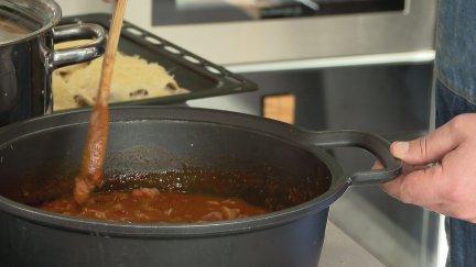 El gasto en alimentación y las facturas del hogar suponen uno de cada dos euros del presupuesto familiar. / Aragón TV
