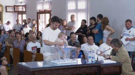 El salón de plenos ha sido el escenario del sorteo del Cipotegato 2025. / Aragón TV