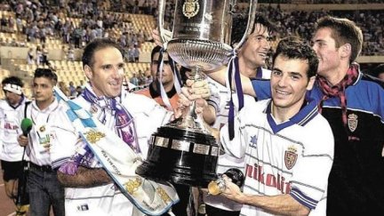 Los jugadores del Real Zaragoza celebran la quinta Copa del Rey.