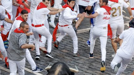 Quinto encierro de los Sanfermines 2024. / EFE