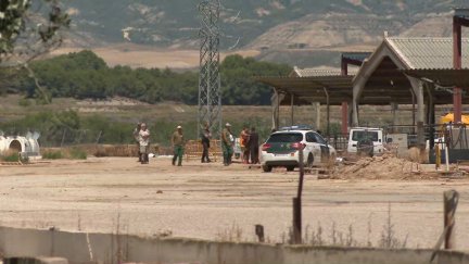 El accidente se ha producido este viernes sobre las 10:00 horas en la explotación ganadera. / Aragón TV