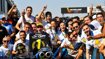 Imagen del ganador de FIM JuniorGP en MotorLand Aragón 2023.