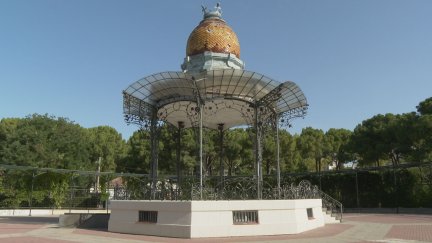 Quiosco de la Música del Parque Grande José Antonio Labordeta, en Zaragoza. / Aragón TV
