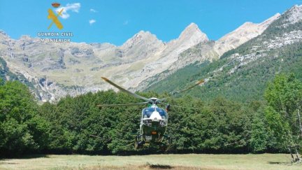 Foto de archivo de un rescate de montaña de la Guardia Civil en el Pirineo oscense. / Europa Press